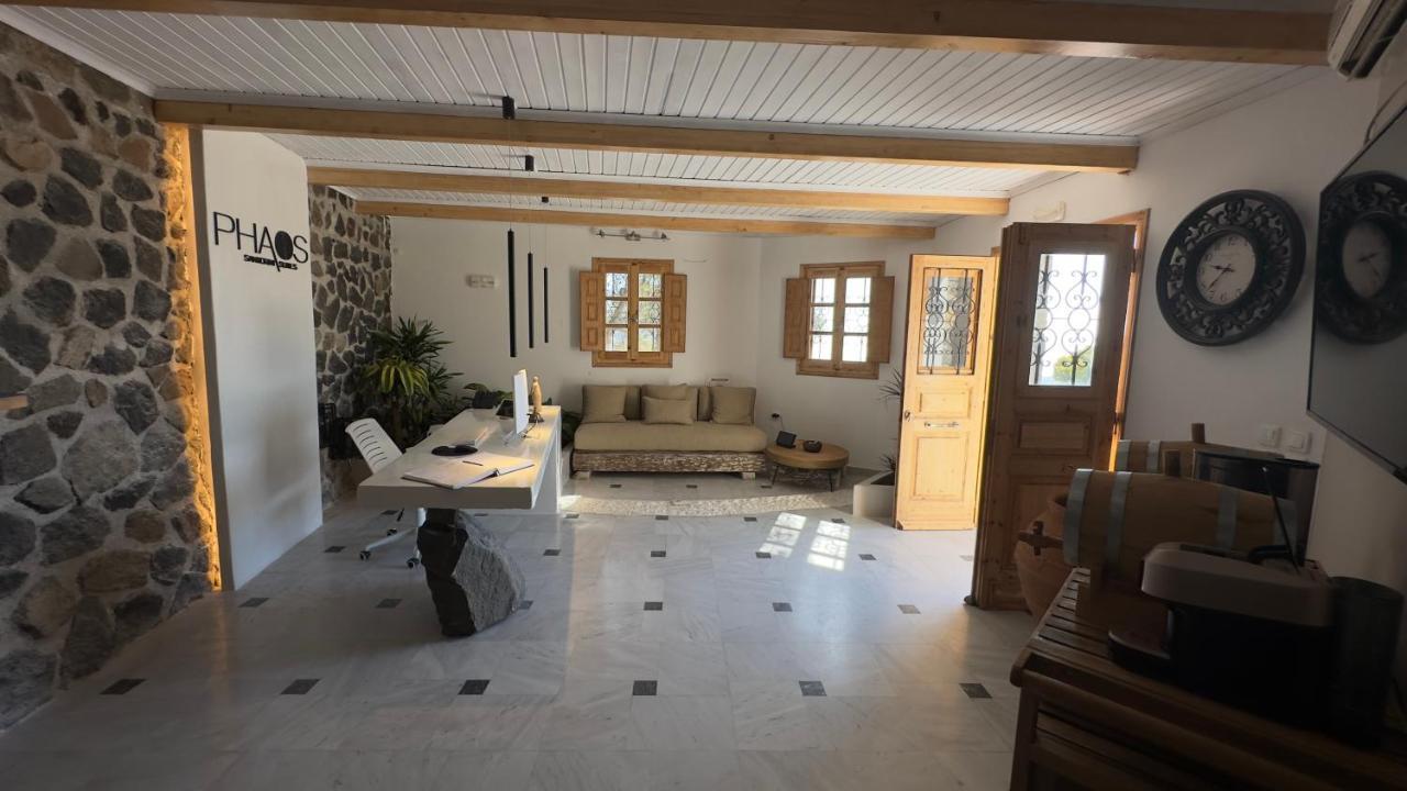 Phaos Santorini Suites Imerovigli  Bagian luar foto